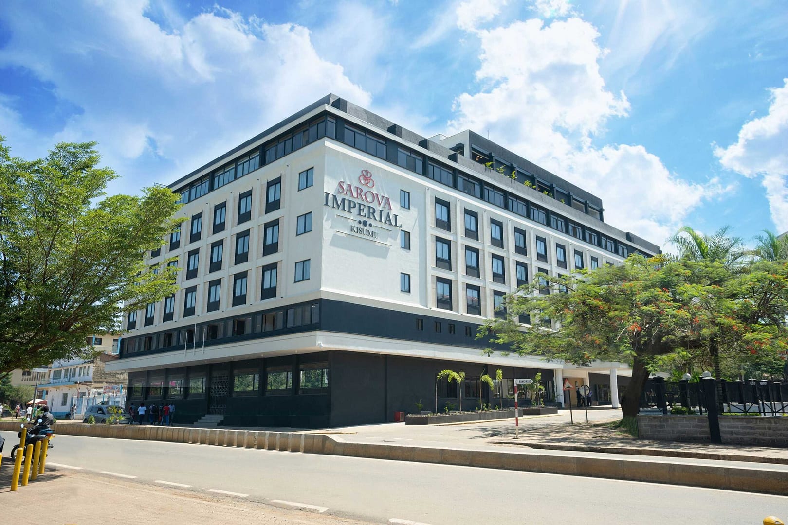 Argyle Grand Hotel at Nairobi Airport Unparalleled blend of convenience and comfort Tour Kenya